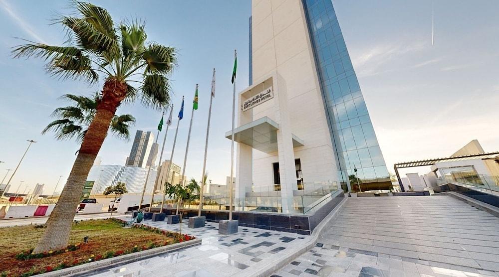فندق التنفيذيين - مركز الملك عبد الله المالي - Featured Image