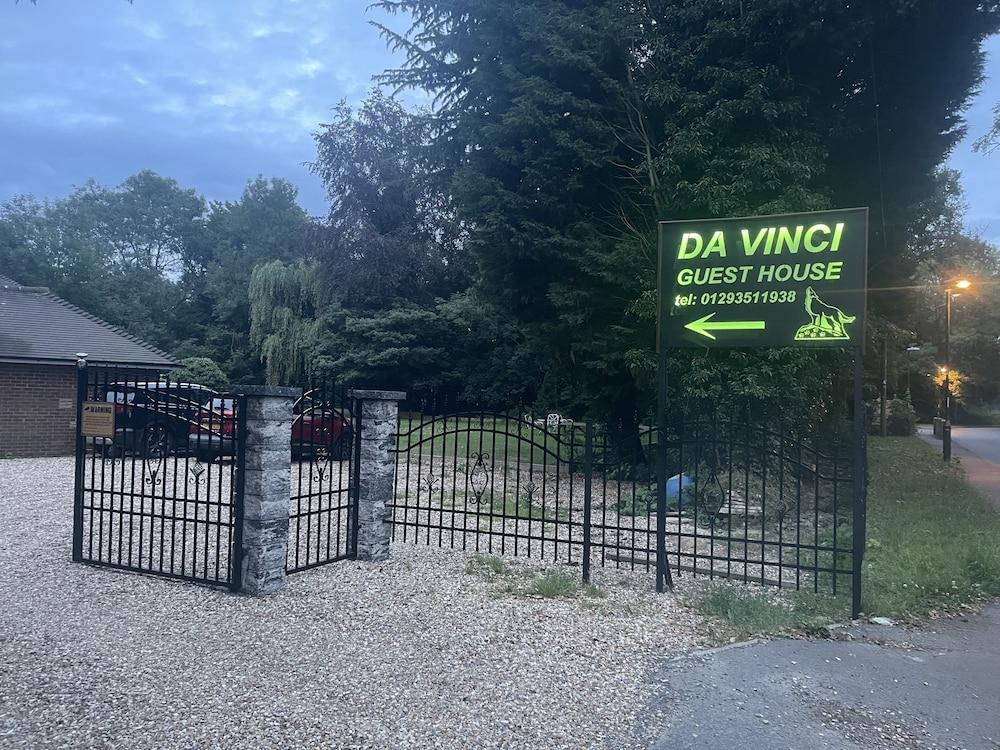 Da Vinci Guest House Gatwick - Featured Image