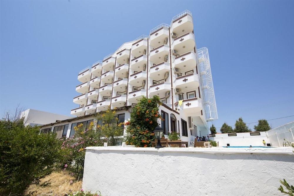 Mardia Beach Hotel - Featured Image