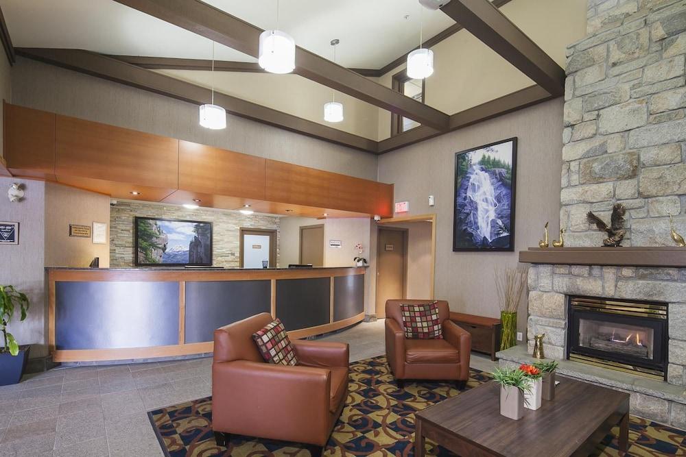 Mountain Retreat Hotel - Lobby