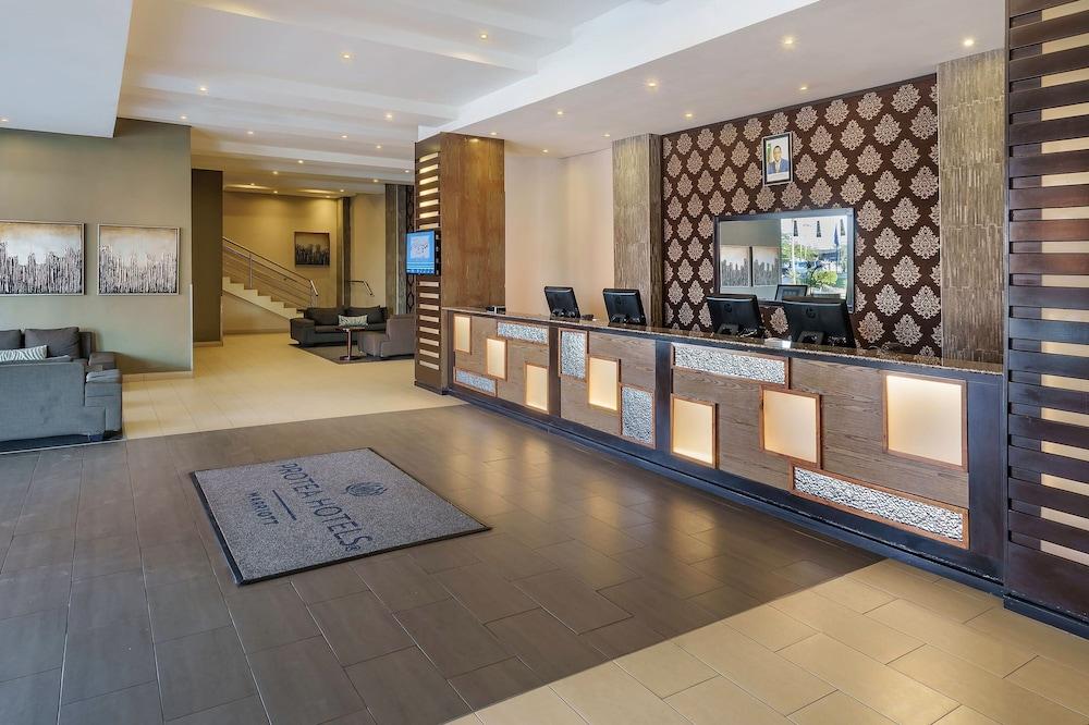 Protea Hotel by Marriott Lusaka Tower - Reception