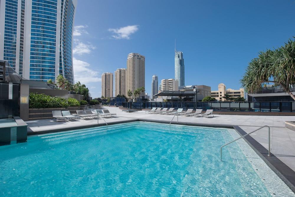 Mantra Circle on Cavill - Outdoor Pool