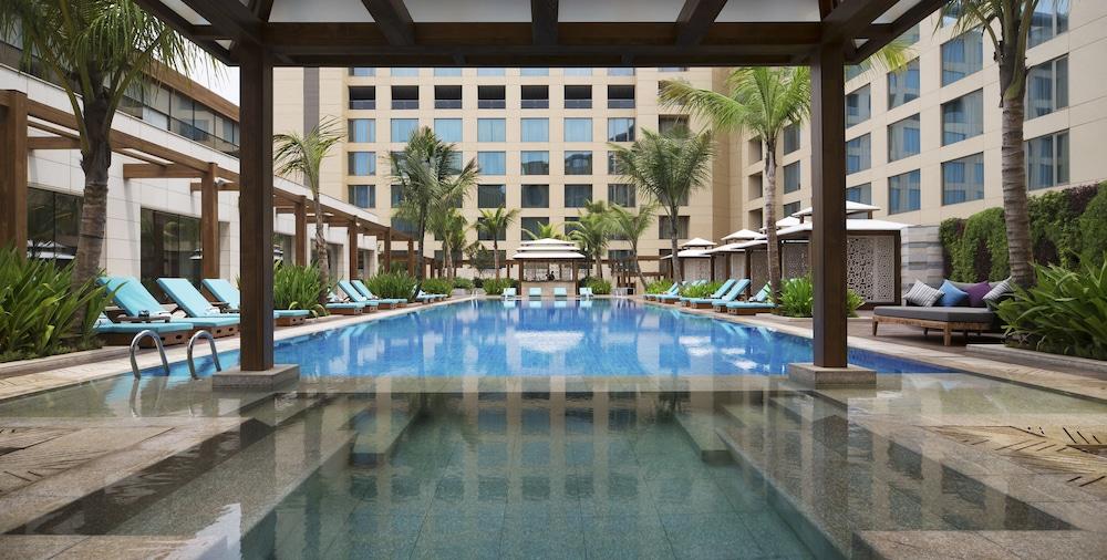 JW Marriott Mumbai Sahar - Outdoor Pool