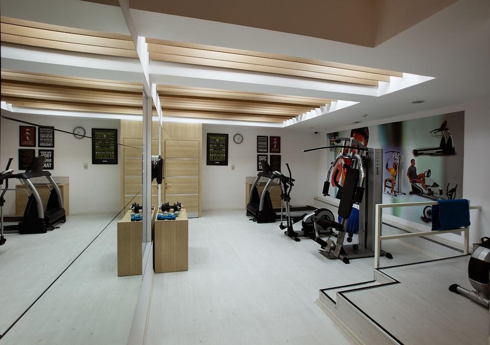 Gallery Residence & Hotel - Fitness Facility