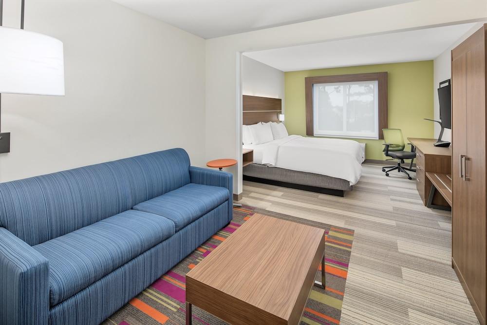 Holiday Inn Express & Suites Palm Bay, an IHG Hotel - Room