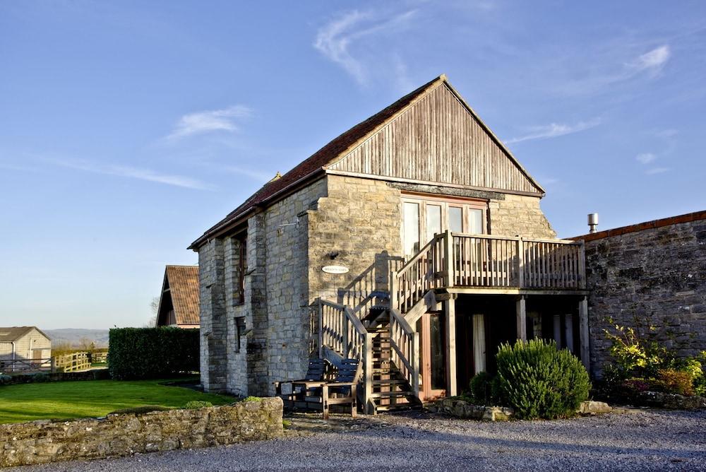 Middlewick Holiday Cottages - Featured Image