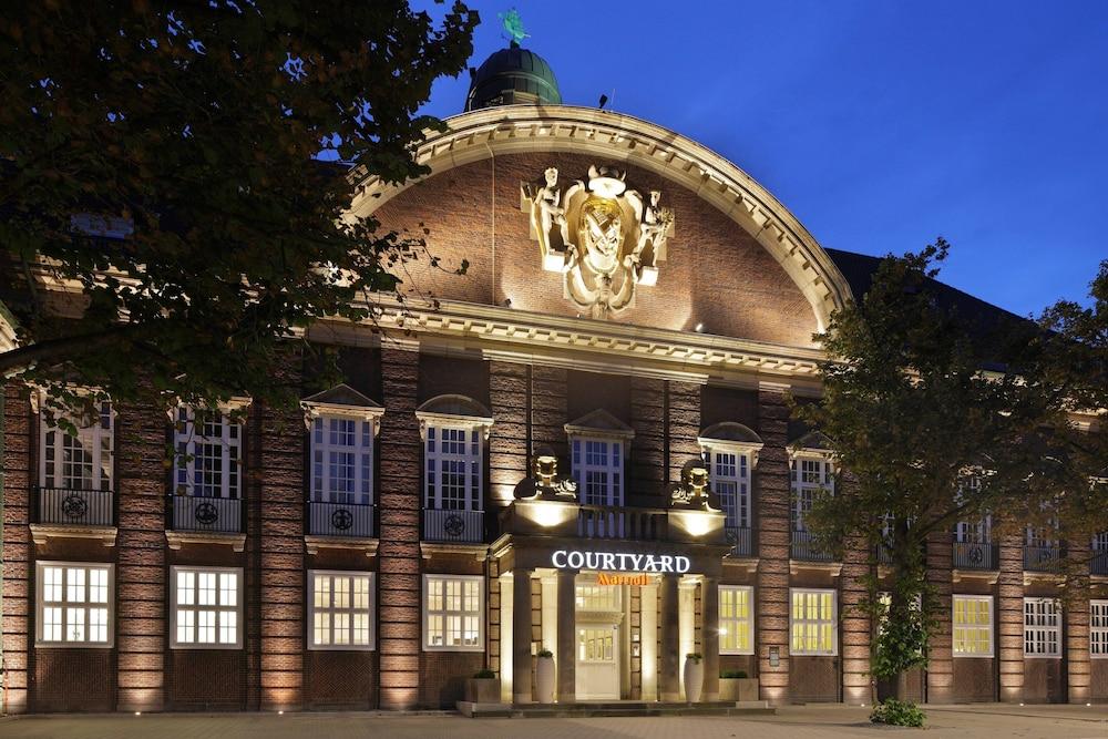 Courtyard by Marriott Bremen - Featured Image