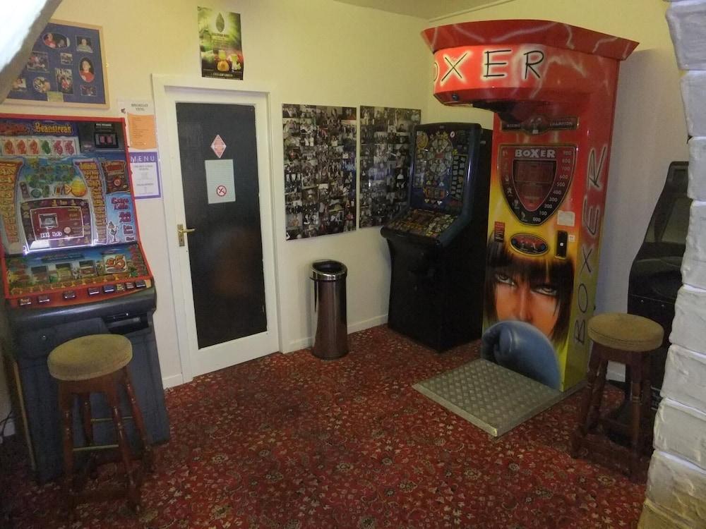 Charnleygold Hotel - Game Room