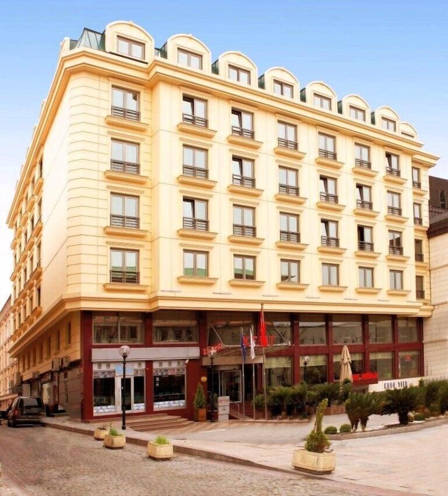 Kent Hotel Istanbul - Featured Image