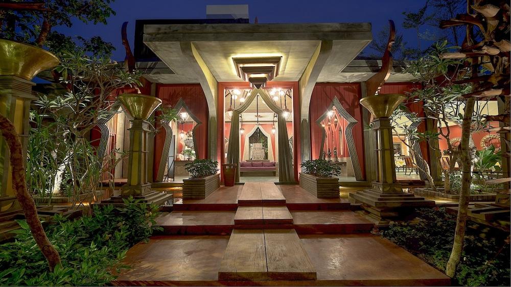 Golden Temple Retreat - Exterior