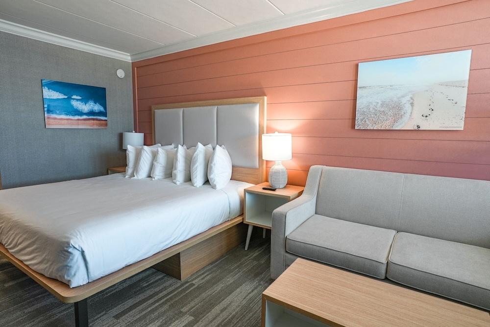 Spray Beach Oceanfront Hotel - Room