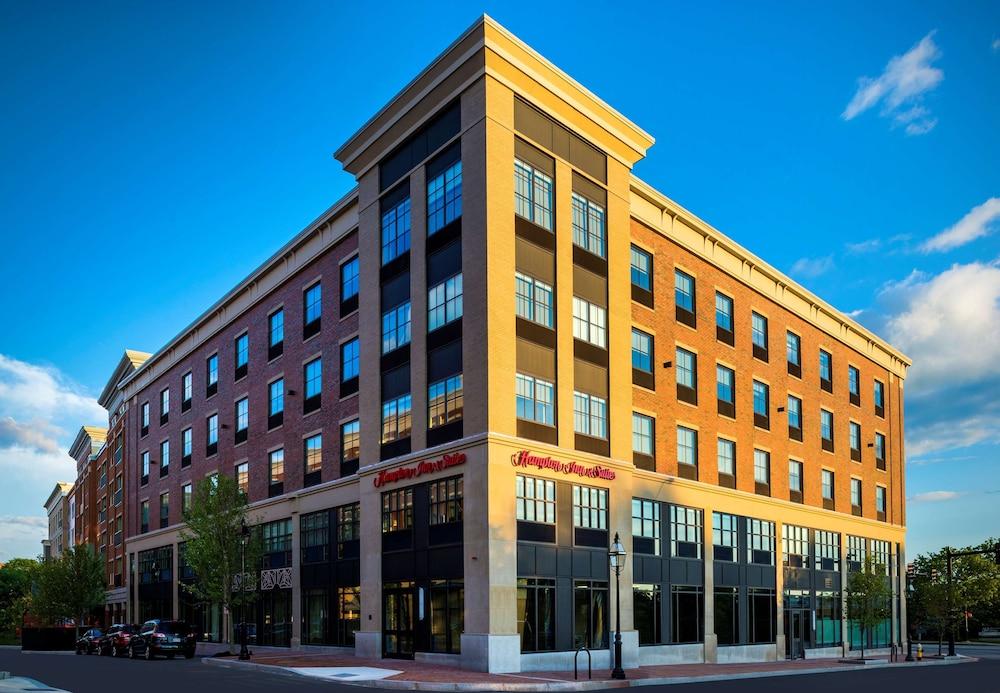 Hampton Inn & Suites Portsmouth Downtown - Featured Image