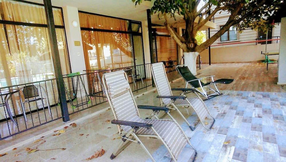 Hotel Amigo II - Outdoor Pool