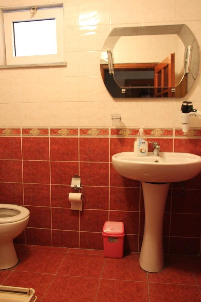 Ozengi Apart Pansiyon - Bathroom
