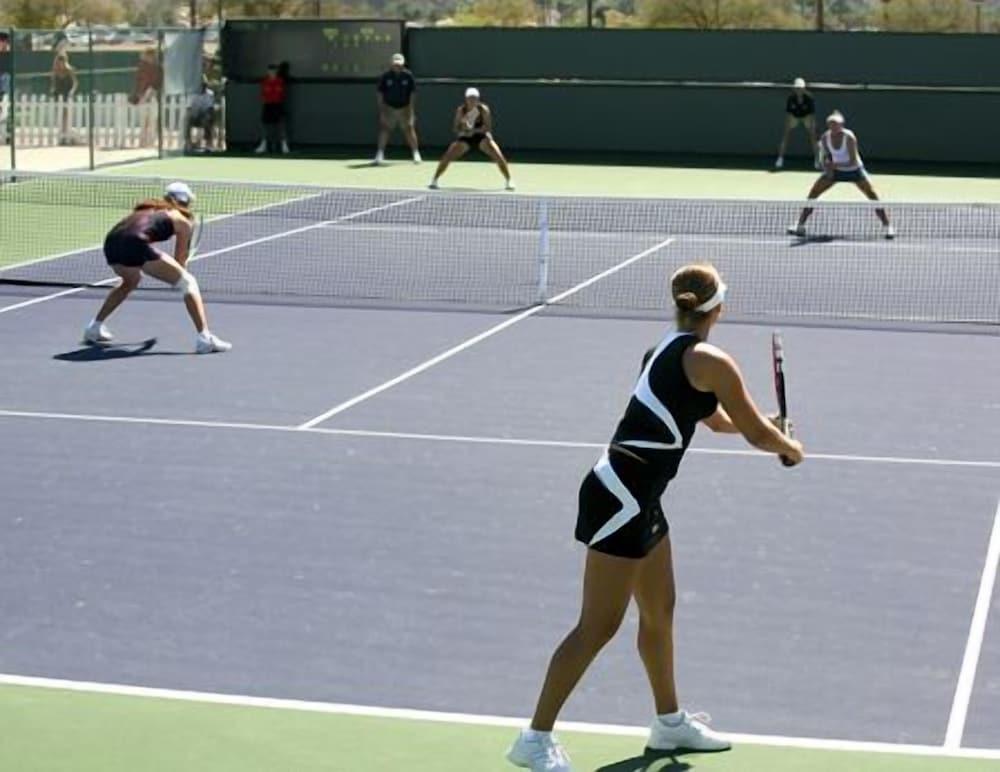 Ridge Crest - Tennis Court
