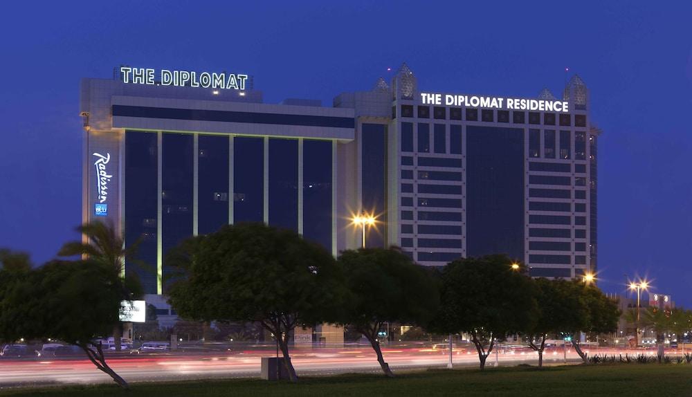 The Diplomat Radisson BLU Hotel, Residence & Spa - Exterior