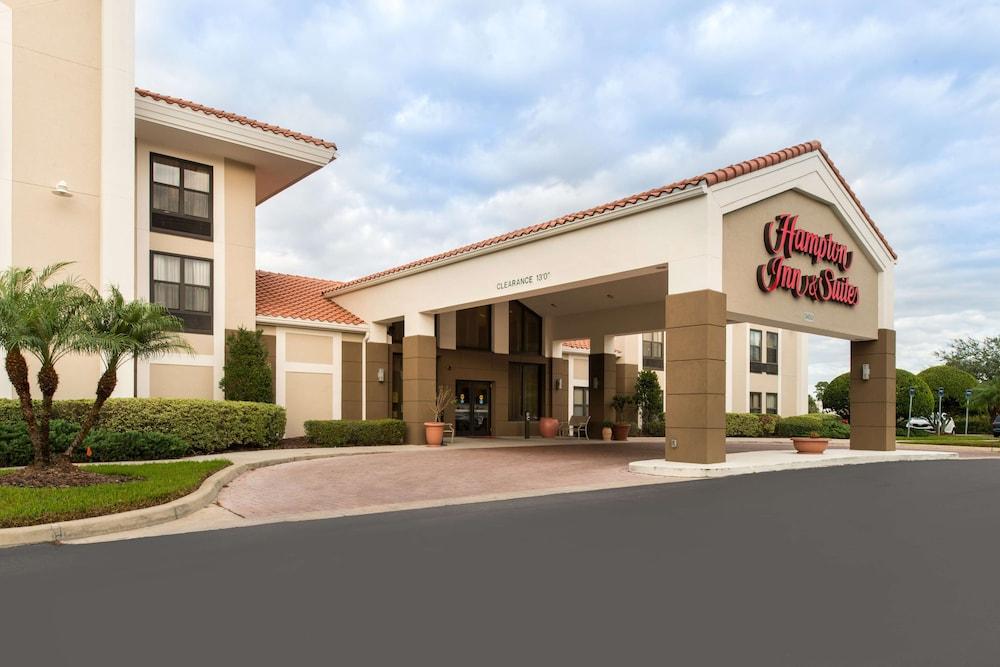 Hampton Inn & Suites Orlando/East UCF Area - Featured Image