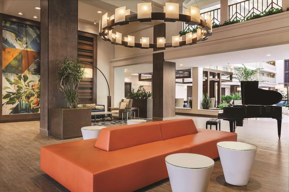 Embassy Suites by Hilton Brea North Orange County - Lobby