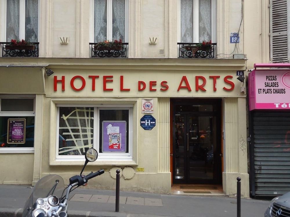 Hotel Des Arts - null