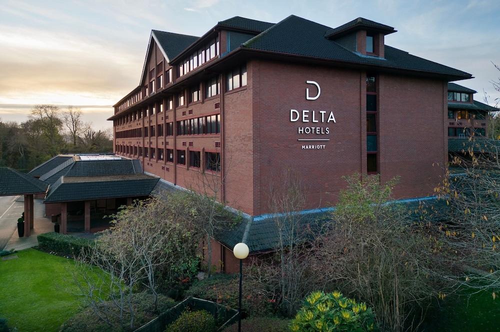 Delta Hotels by Marriott Swindon - Exterior