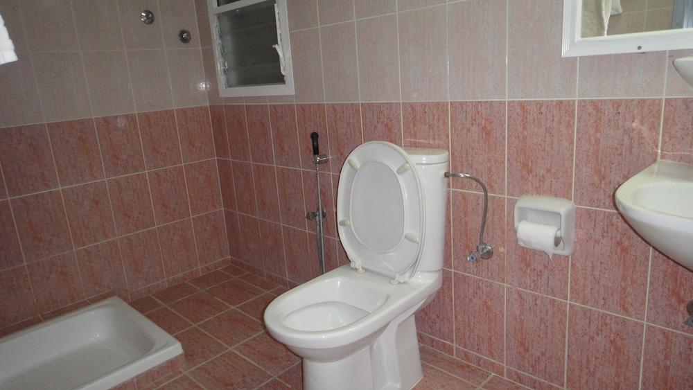 فندق دربات - Bathroom