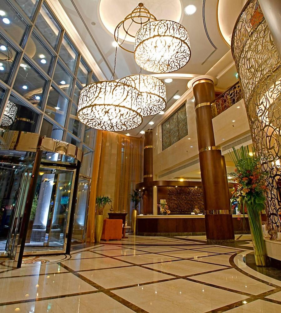 City Seasons Hotel Dubai Airport - Lobby