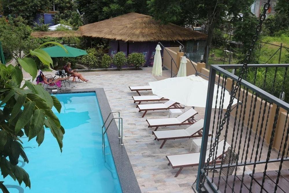 Hotel Amigo II - Outdoor Pool