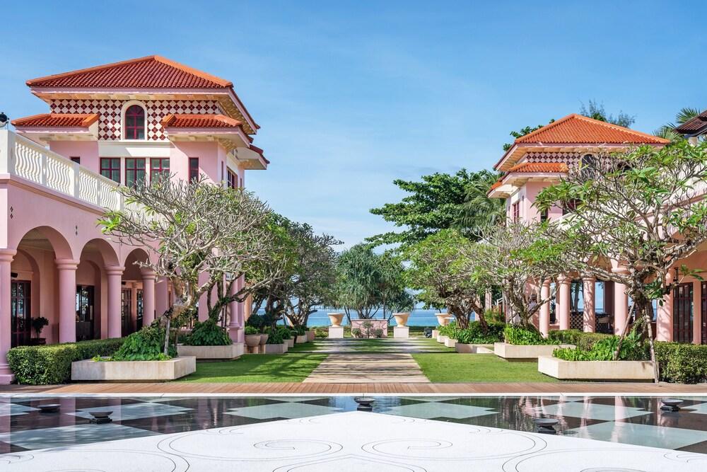 Centara Grand Beach Resort Phuket - Exterior