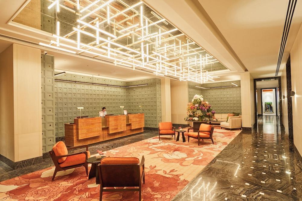 Four Seasons Hotel Mumbai - Lobby