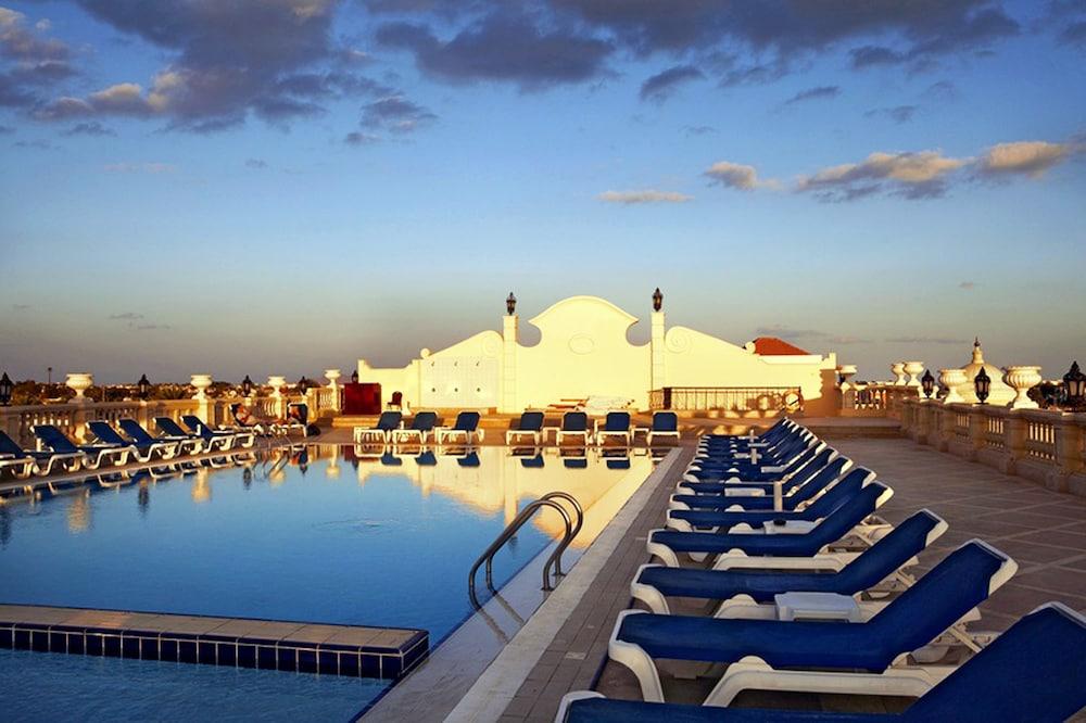 فندق و سبا الميركاتو - Rooftop Pool