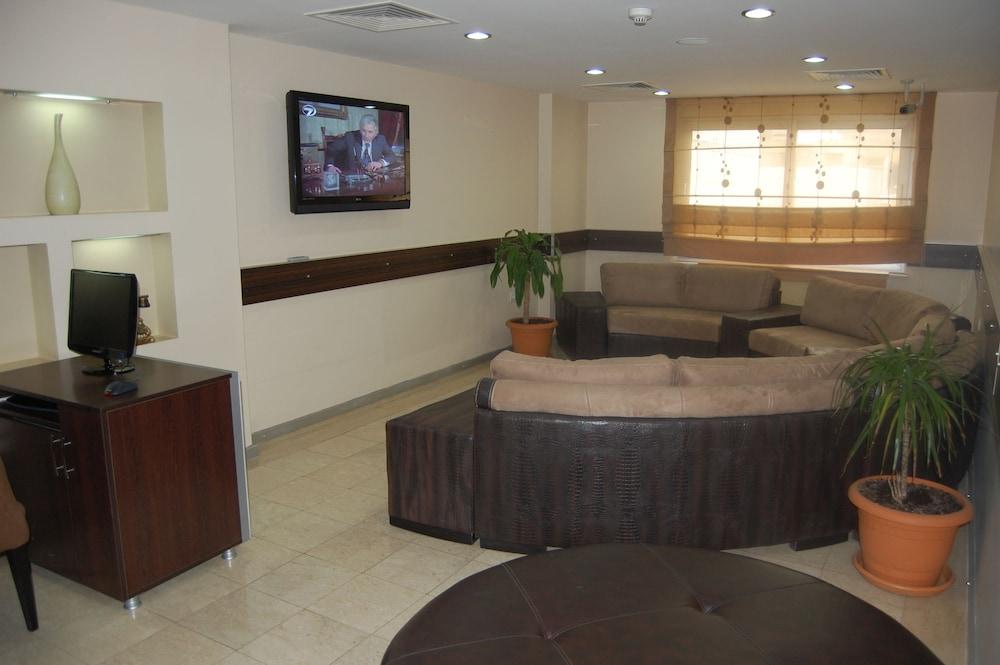 Rabis Otel - Lobby Sitting Area