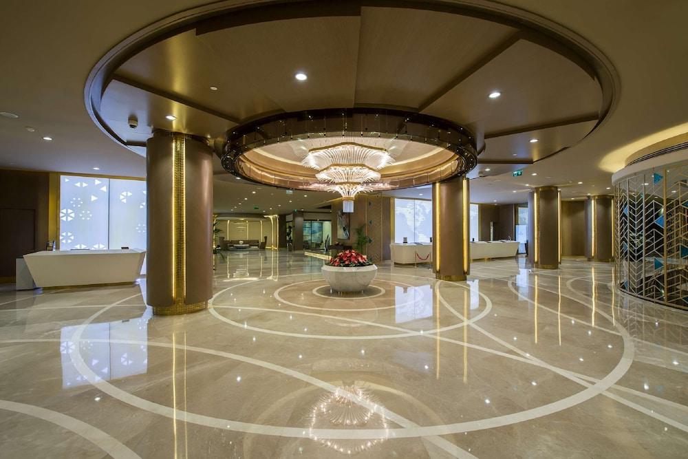 Hilton Istanbul Kozyatagi - Reception