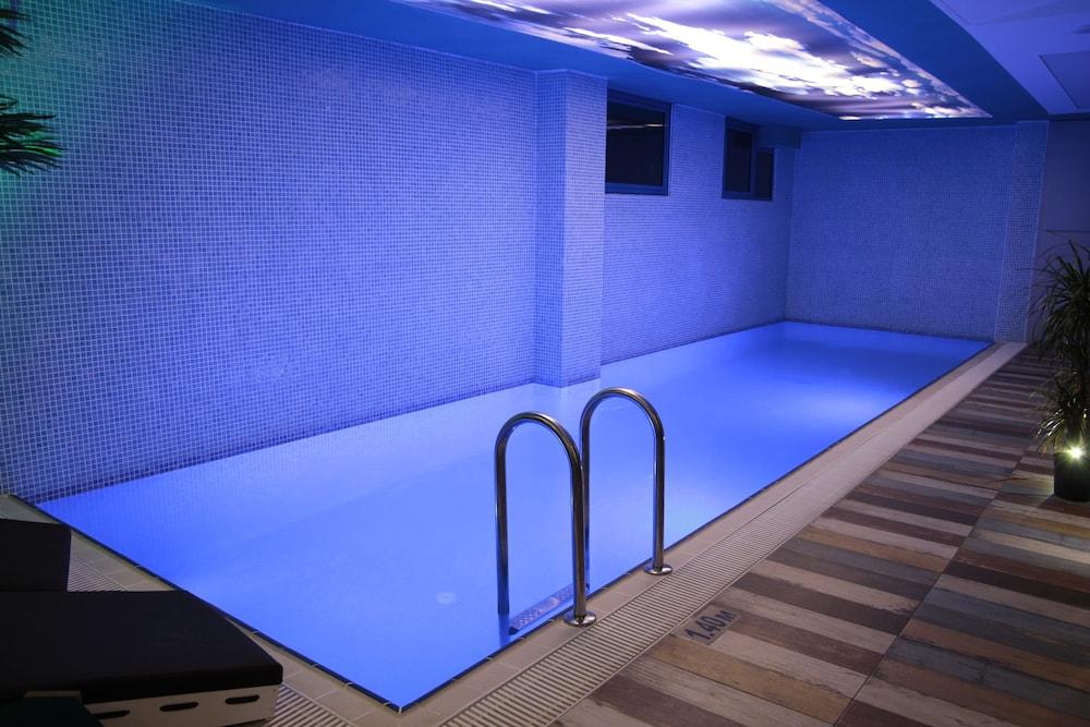 ريوس إديشن هوتل - Indoor Pool