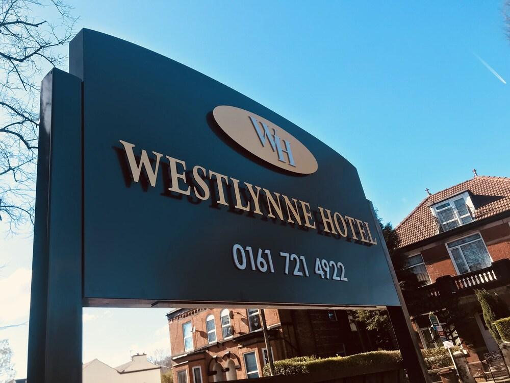 The Westlynne Hotel & Apartments - Property Grounds