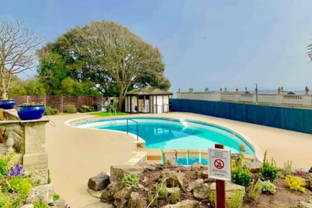 Marsham Court Hotel - Outdoor Pool