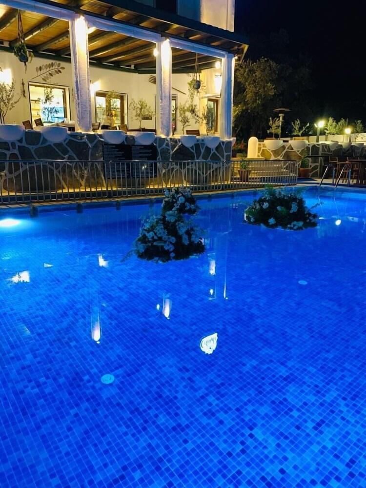 Eden Hotel - Outdoor Pool