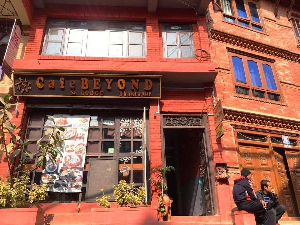 Cafe Beyond And Guest House - Exterior