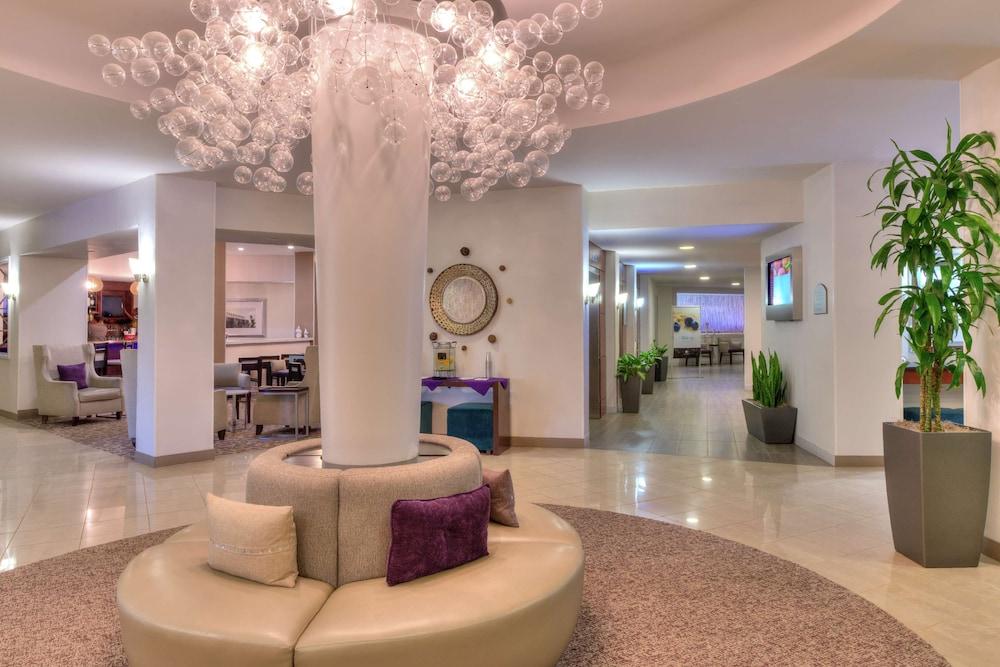 DoubleTree by Hilton Hotel Atlanta North Druid Hills-Emory Area - Lobby