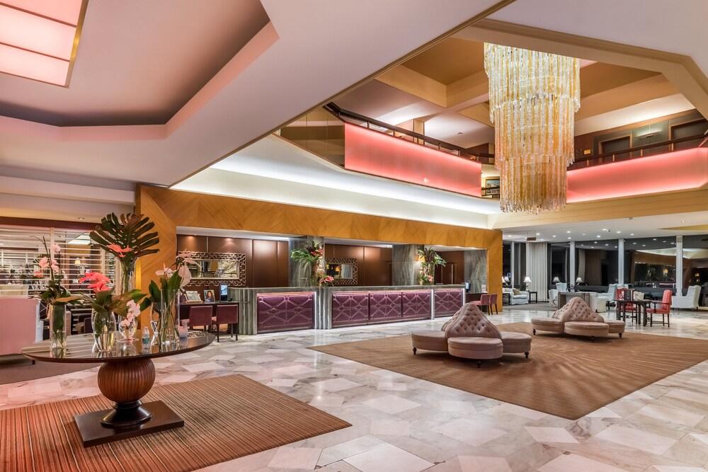Pestana Carlton Madeira Ocean Resort Hotel - Lobby