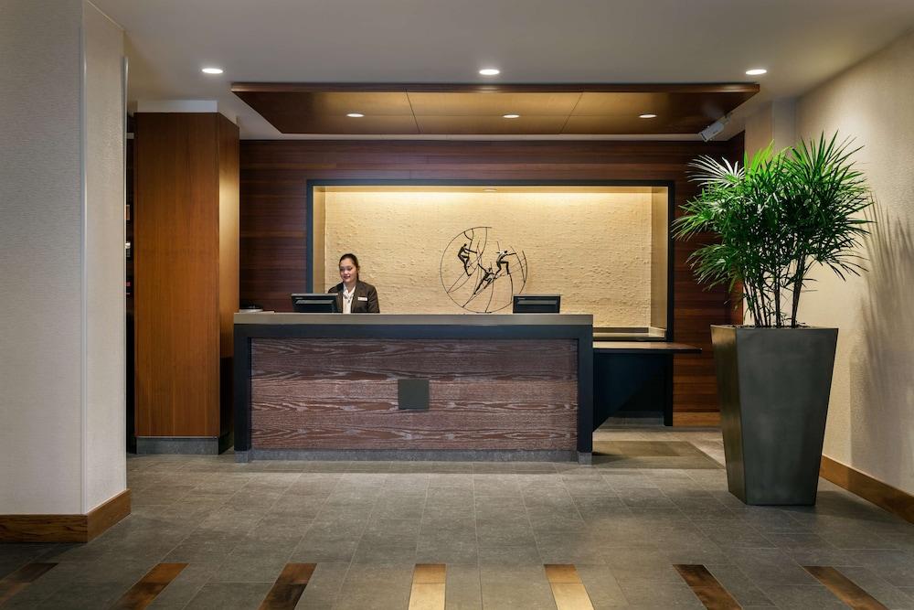DoubleTree by Hilton San Francisco Airport - Reception