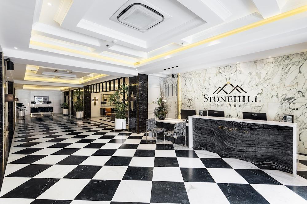 Stonehill Suites - Reception