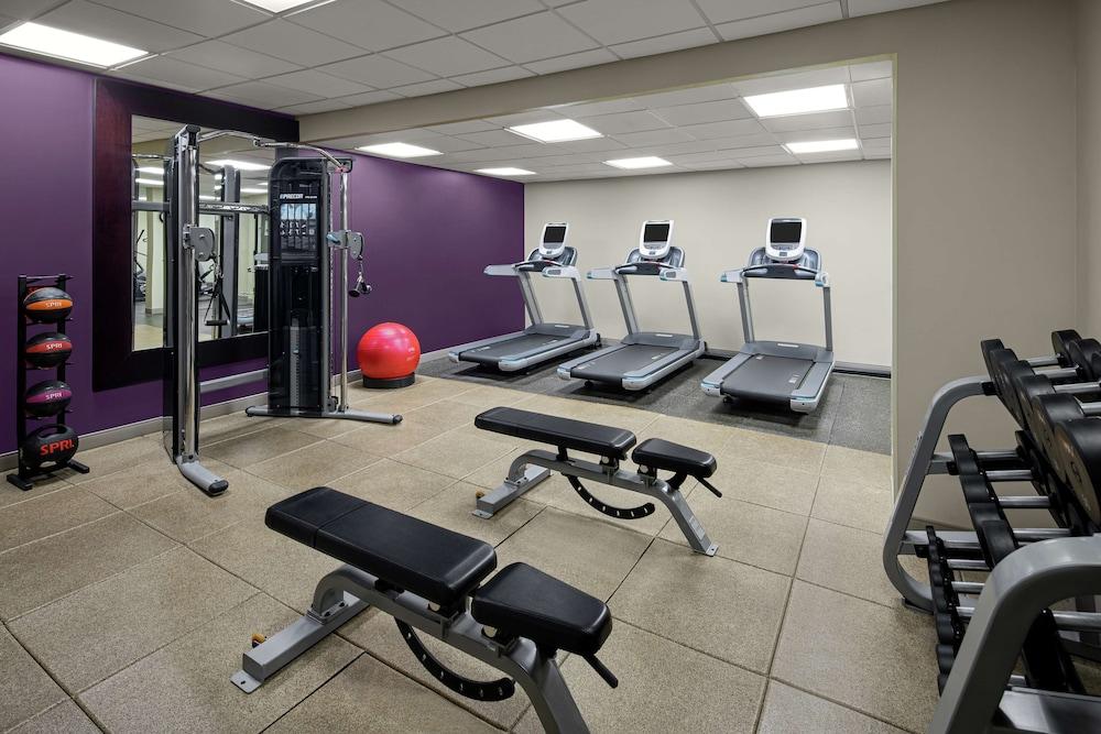 DoubleTree Suites by Hilton Charlotte - SouthPark - Fitness Facility