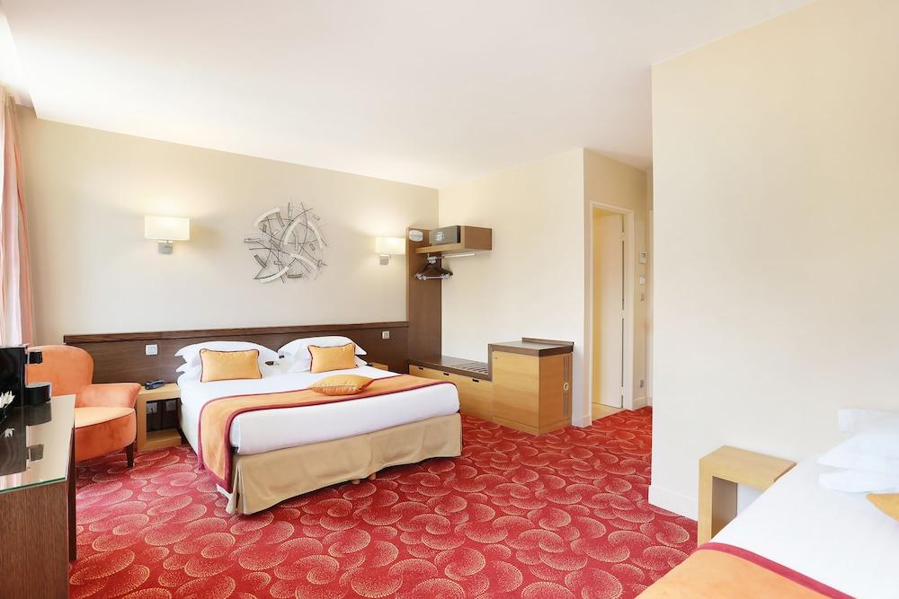 Le Grand Hotel de Normandie - Room