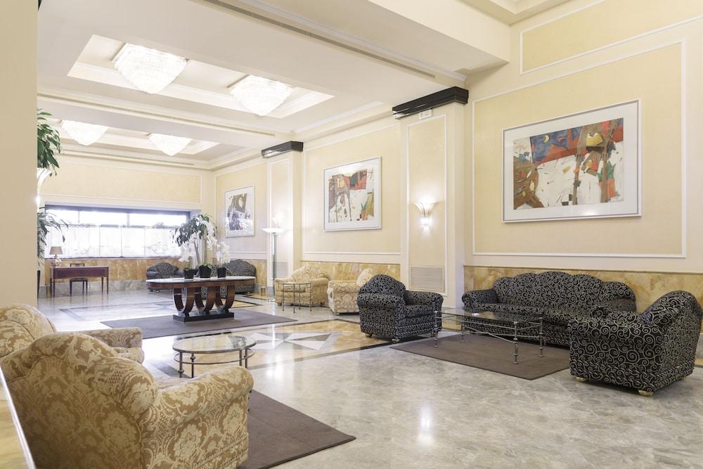 Doria Grand Hotel - Lobby Lounge