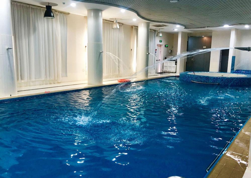 Saif Boutique Hotel International - Indoor Pool