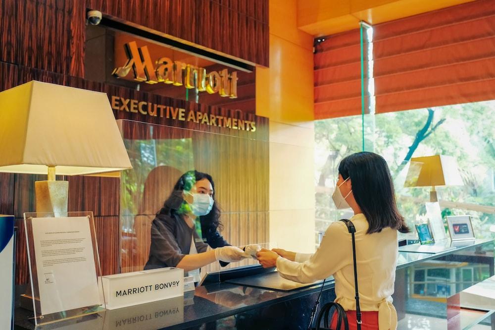 The Mayflower, Jakarta - Marriott Executive Apartments - Reception