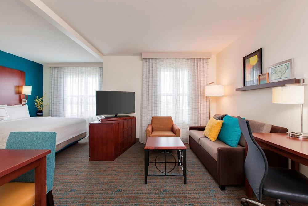 Residence Inn Marriott Chicago Midway - Featured Image