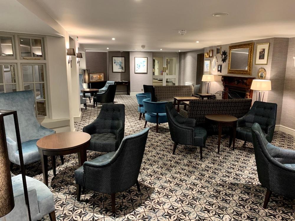The Holt Hotel - Lobby Lounge