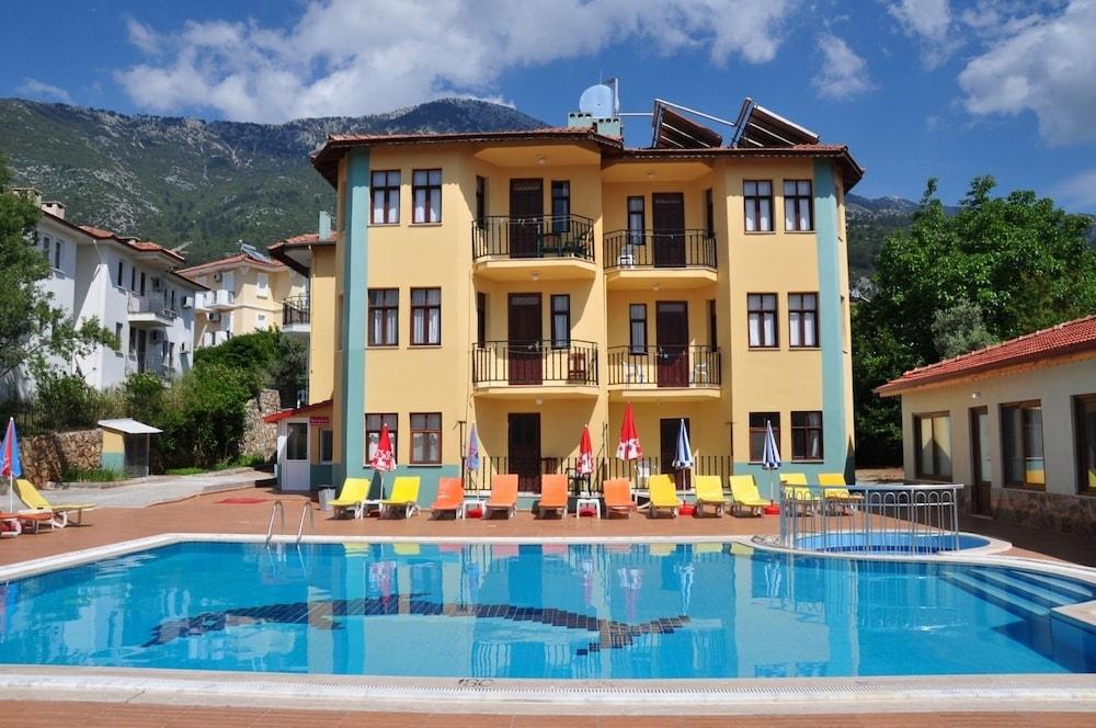 Villa Turk Apart Hotel - Featured Image