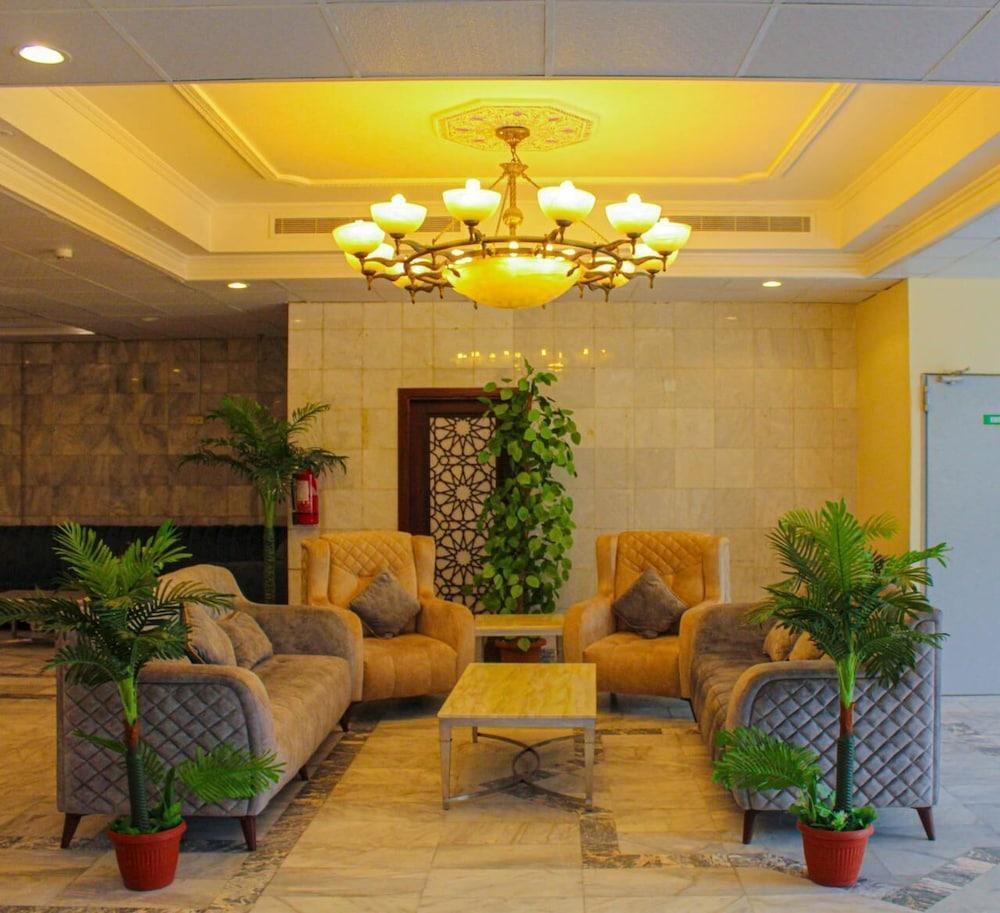 Dar Al Bayan Hotel - Lobby Sitting Area
